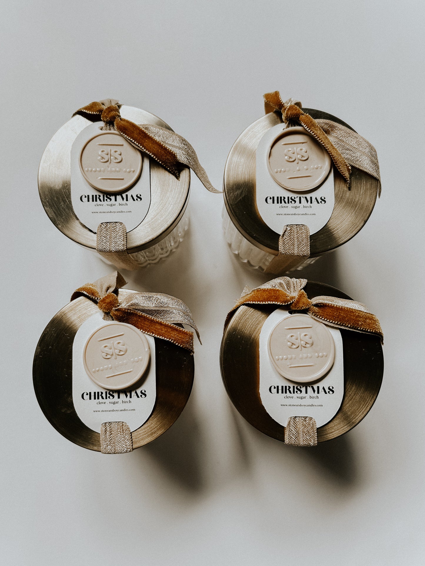 Antique Gold Lid Ribbed Glass Candle