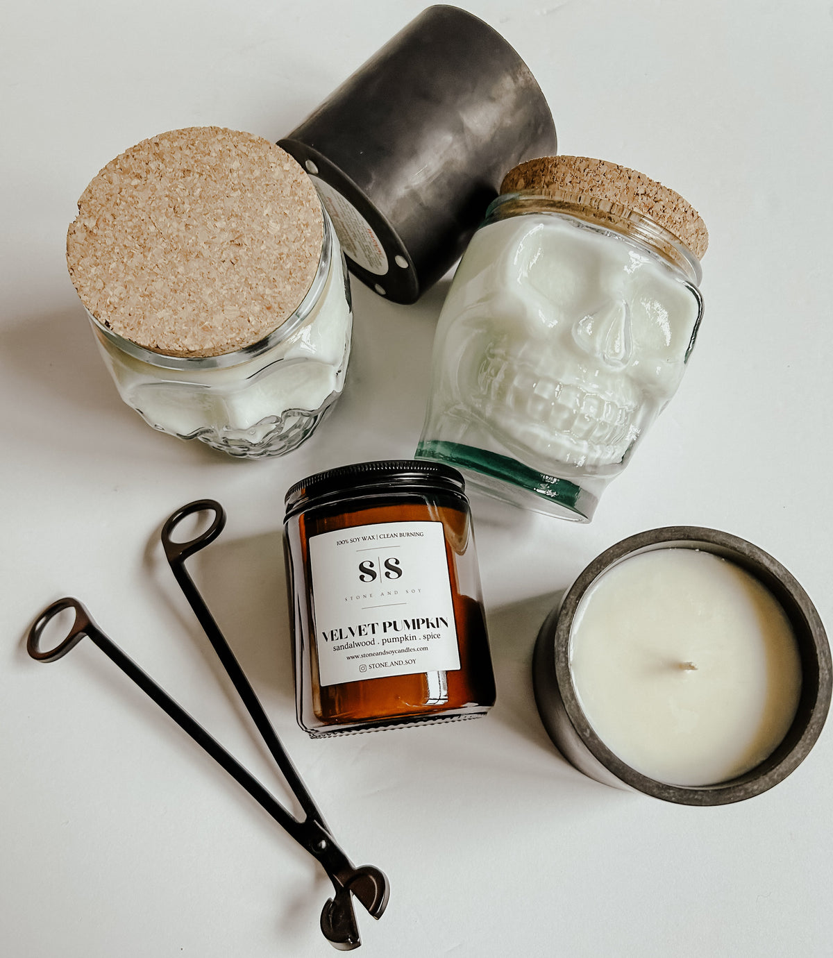 16 oz Halloween Skull Glass Candle